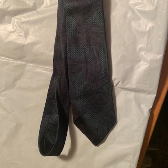 Beylerian Paris Silk Tie - Picture 1 of 7